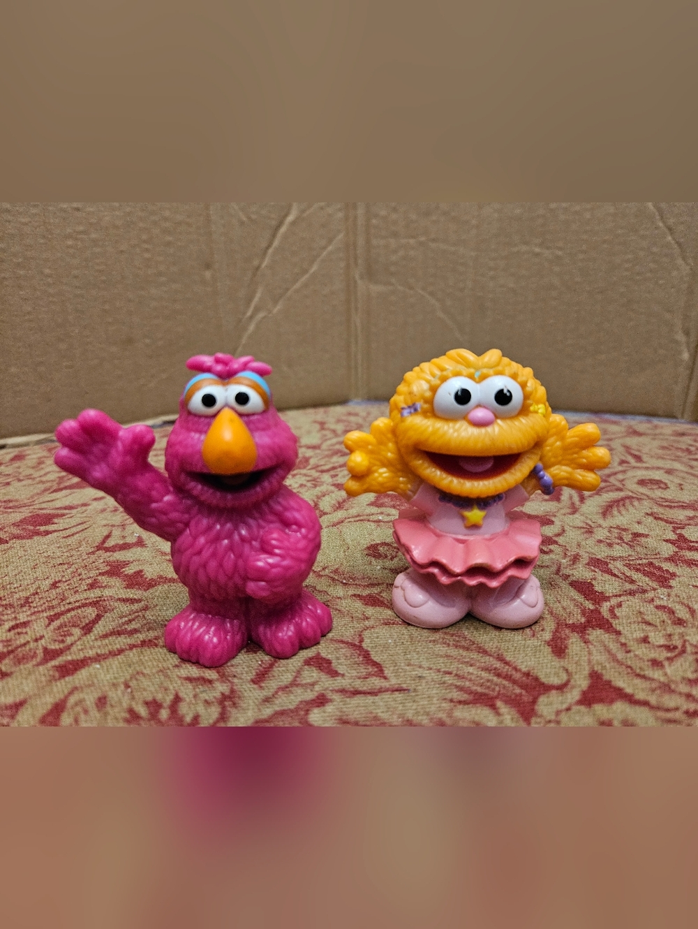 Sesame Street WORKSHOP 2010 figure Telly monster and zoe Pink Tutu Star